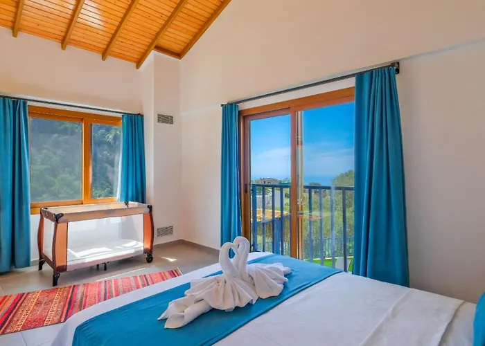 Hira Faralya Βίλα *