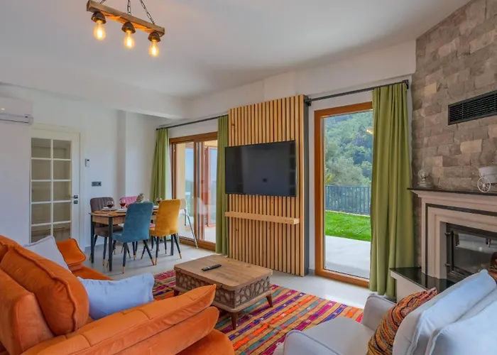 Hira Faralya Βίλα *