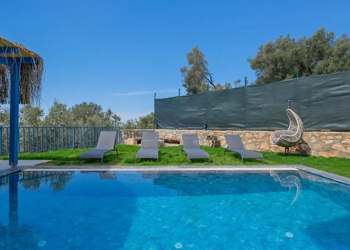 Hira Faralya Βίλα *